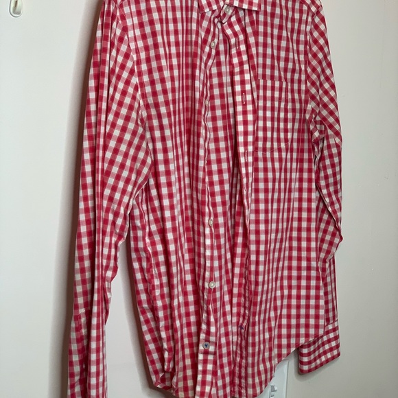 Red Plaid Gap Button Down Shirt - Size M - Picture 2 of 4